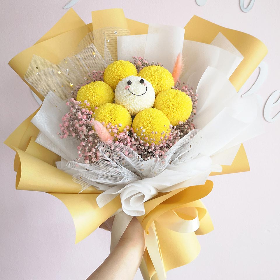 Smile Face Ping Pong Flower Bunny Tail And Baby Breath V63 Little Garden Florist
